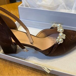 Elegant Brown Women's Heels with Pearl Detailing